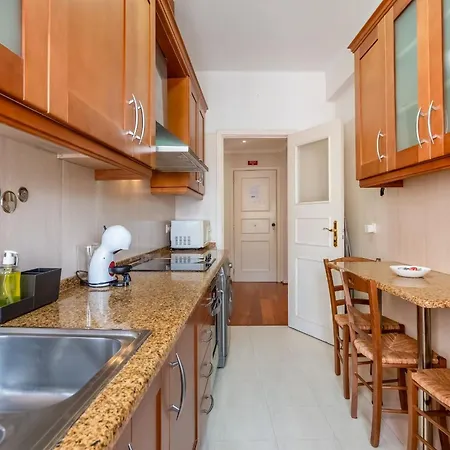 Cosy 2bdr Flat In Downtown By Lovelystay * Distrito de Faro