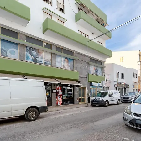 Cosy 2bdr Flat In Downtown By Lovelystay * Distrito de Faro
